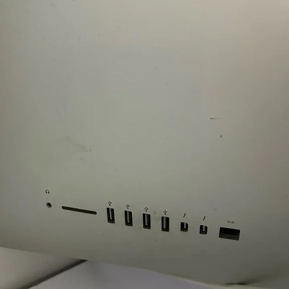 MAC - Picture 4 of 6